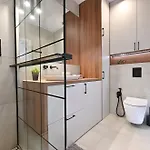 Διαμέρισμα W Stylu Feng Shui Na 10 Pietrze Z Widokiem, Bezplatny Parking, Nowy Budynek, Dostep Na Kod Λοτζ