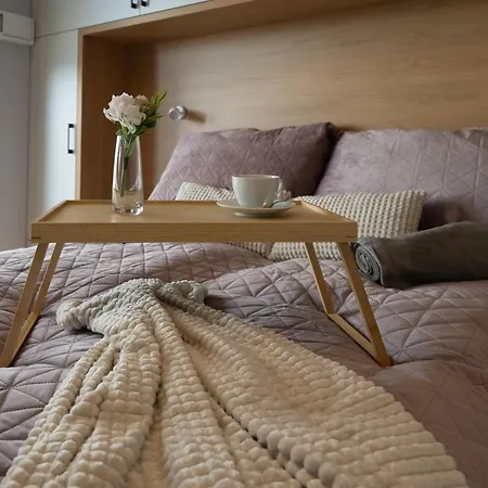 W Stylu Feng Shui Na 10 Pietrze Z Widokiem, Bezplatny Parking, Nowy Budynek, Dostep Na Kod Λοτζ